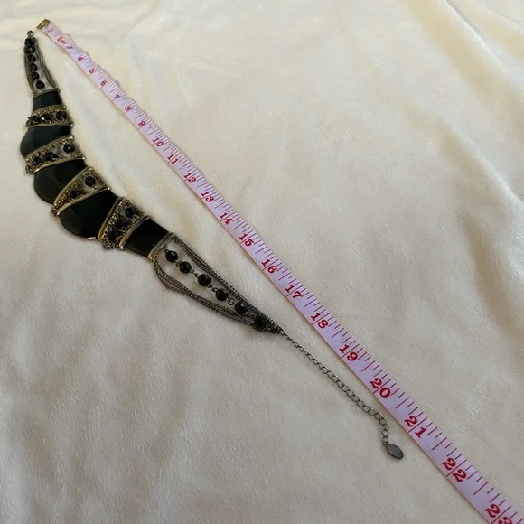 Gold silver and black chunky necklace - Picture 3 of 3